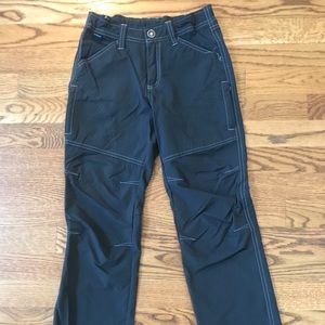Boy’s Kuhl black pants (sz 7-8)